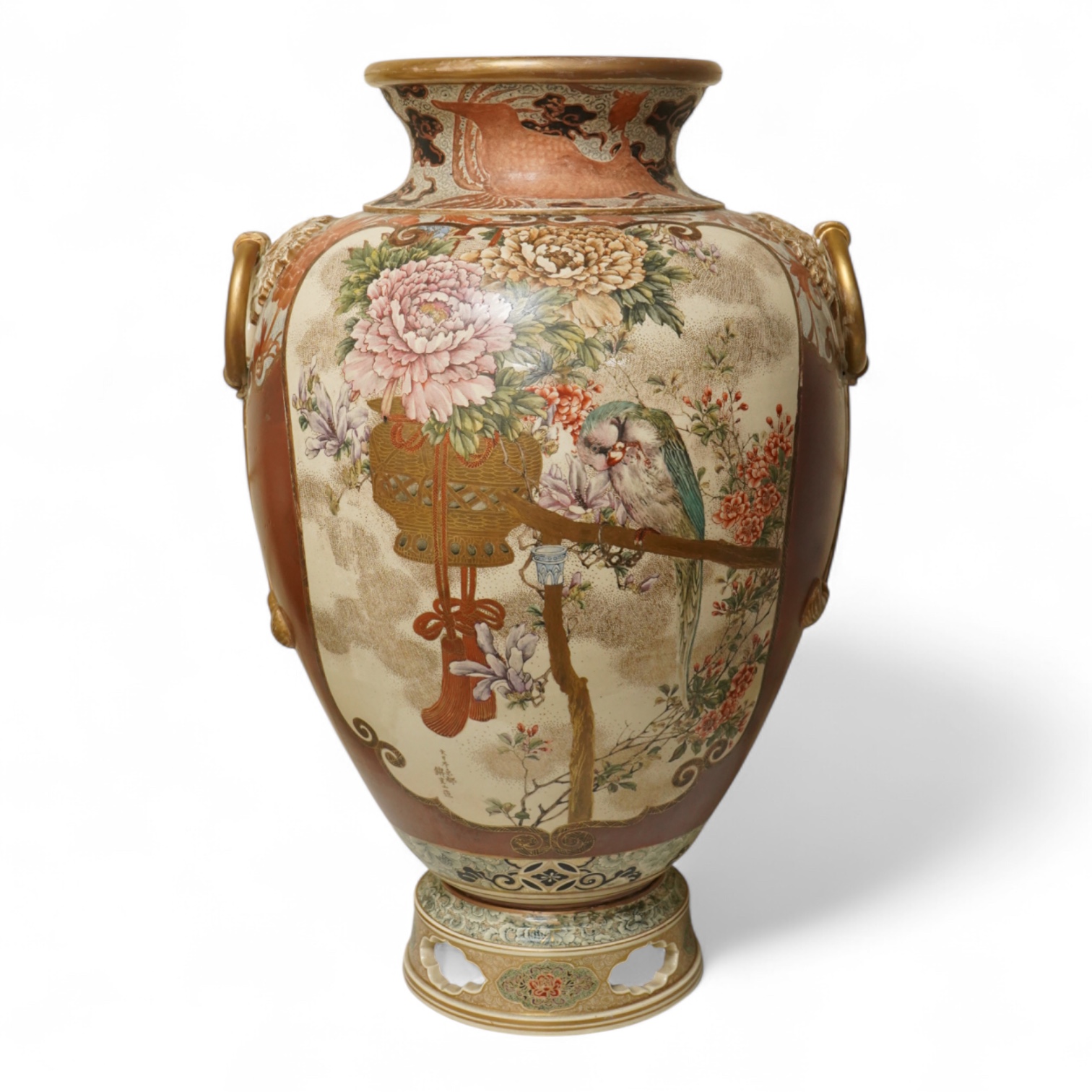 A large Japanese Satsuma vase and stand, by Kinkozan, Meiji period